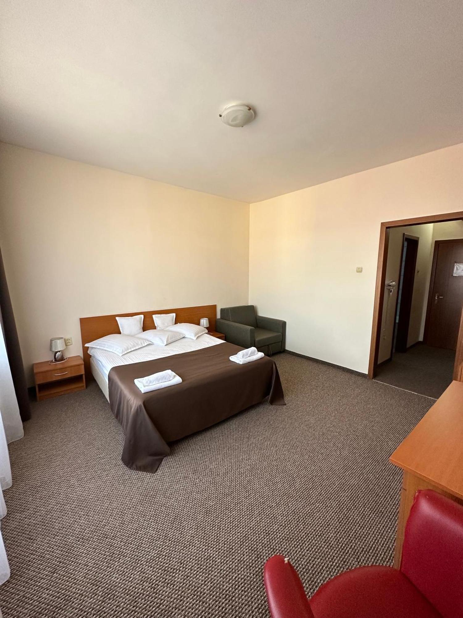Hotel Diana Bistriţa Eksteriør bilde